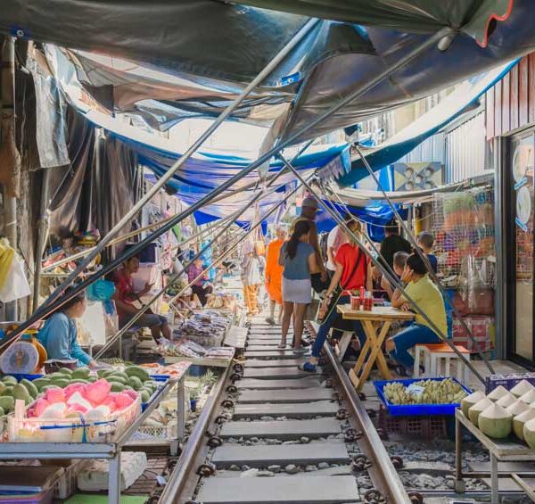 BKK014  Maeklong Railway Market+ Damnoen Saduak Floating Market