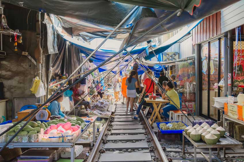BKK014  Maeklong Railway Market+ Damnoen Saduak Floating Market