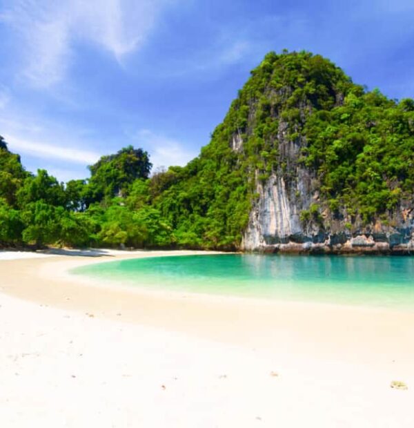 Hong Island, the paradise island of Krabi One Day Trip by Speed Boat